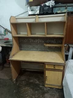 computer And study Table for sale 0