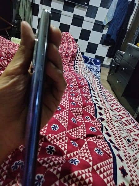oppo f 19 condition 10/10 with full box . 03215550581 1