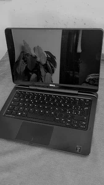 dell latitude 7350d core M5 7th generation touch and type 2 in 1 3