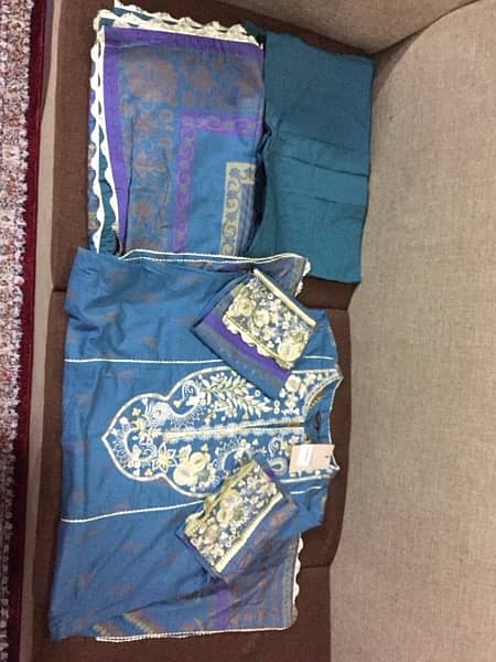 3 Piece lawn jacquard suit Saphhire brand ready to wear 5
