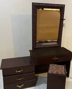 dressing table available