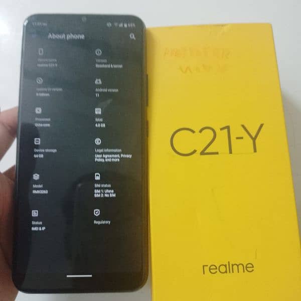 REALME C21 Y in perfect condition 4/64 1 year used 5
