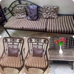 5 seater with centre table