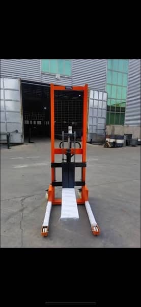 stacker lifter 0