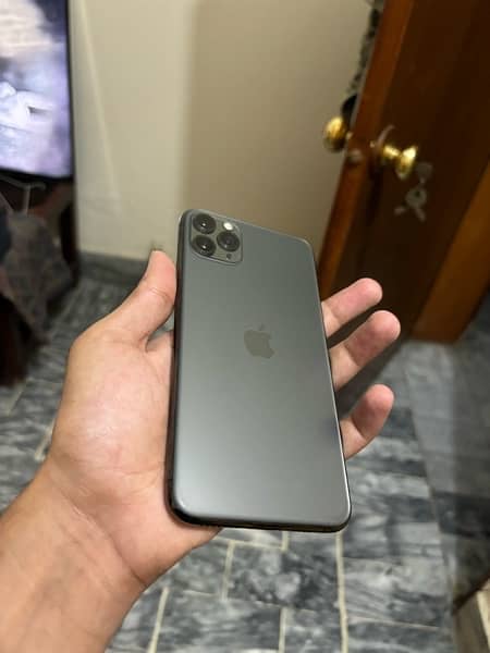 Iphone 11 Pro Max 256 GB PTA approved 0