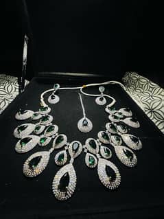 diamond set necklace green touch 0