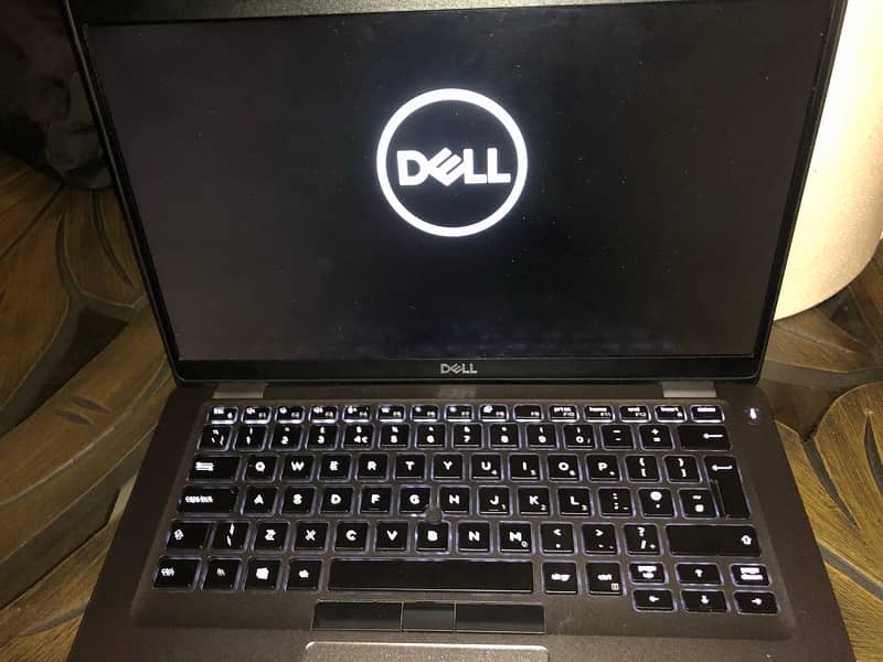 dell latitude 5400 cor i5-8365U 8th generation 6