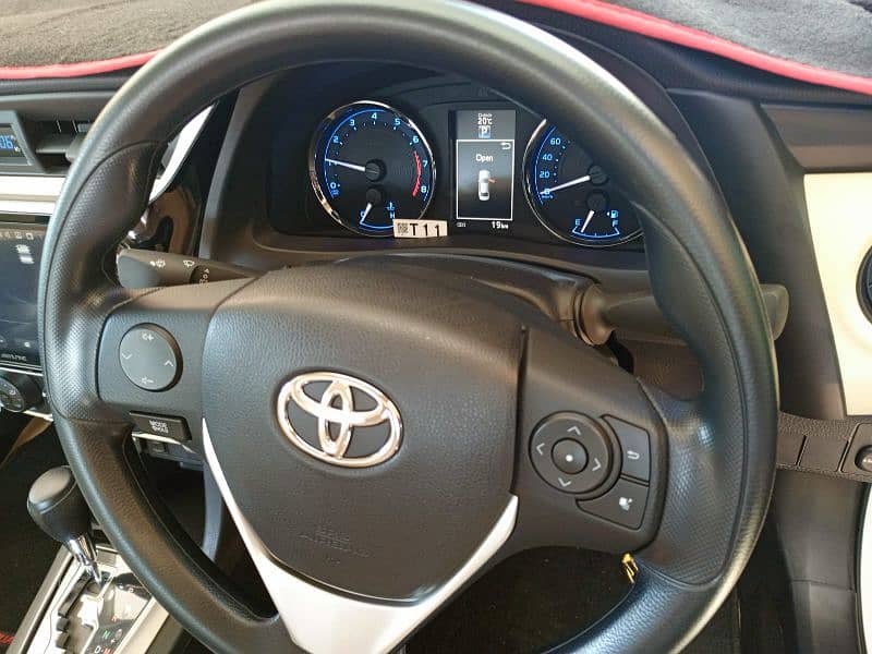 brand new Toyota Altis 1.6 xcvt-i special edition 9