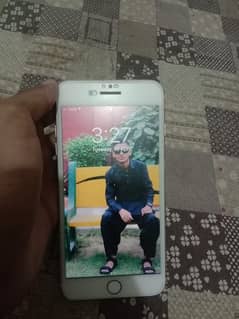 All ok he 32 gb he bettry changed he 100 helth he or pta approved he 0