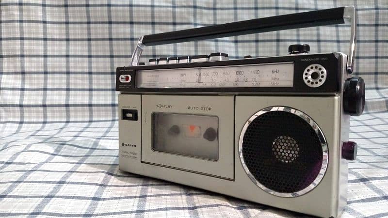 Antique Sanyo Tape Recorder 45 Years Old 1