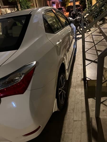 I am selling my Altis 1.6 2018 6