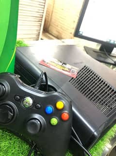 x box 360 with 2 controller complete accsseseris with box (GAMES HOME)