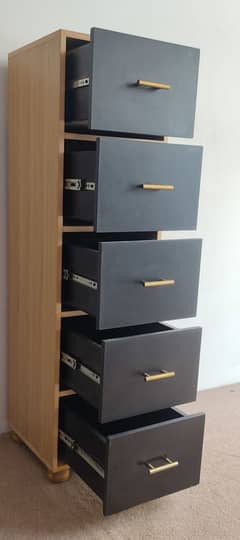 Wooden drawers without frame