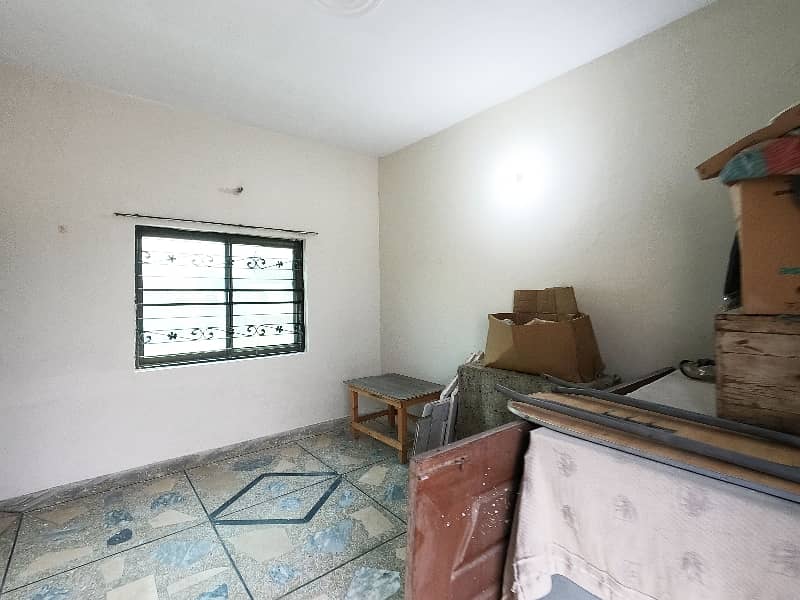 Corner 10 Marla House For sale In The Perfect Location Of Wapda Town Phase 1 - Block K2 37