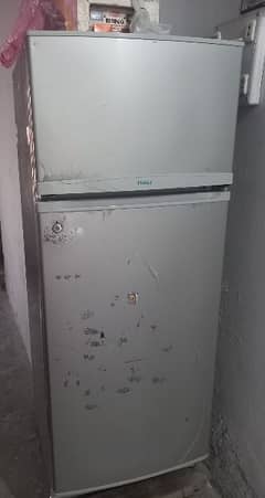 Refrigerator For Sale 0