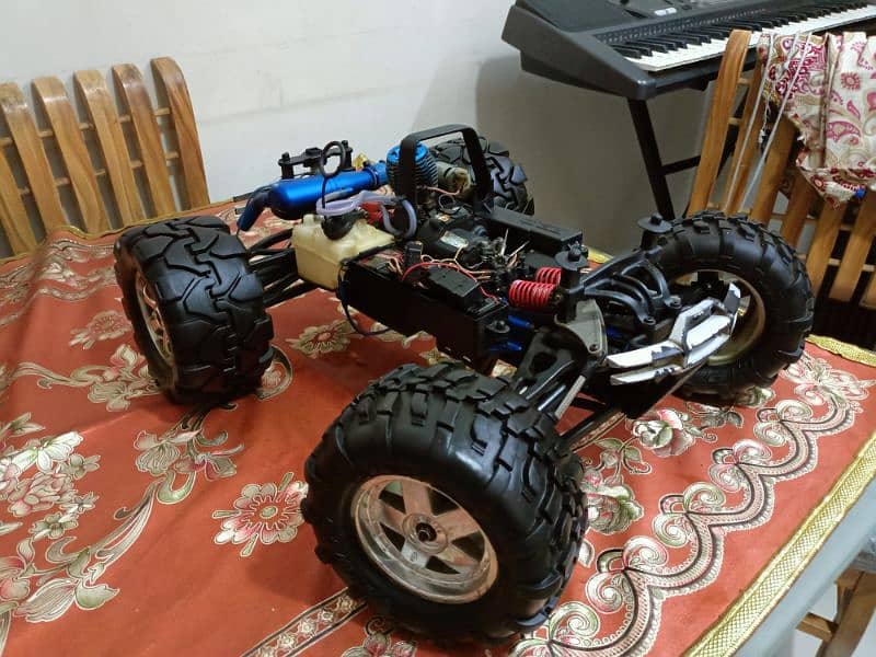 RC TRAXXAS REVO 3.3 FOR SALE 1/8 9