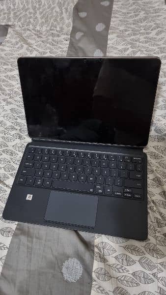 samsung Galaxy Tab s7 4g LTE with original keyboard case and spen 0