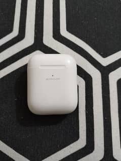 joyroom airpods JR-T30S with charger good condition good quality 0