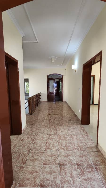Fully renovated knaal 4bed house for rent in dha phase 1 9
