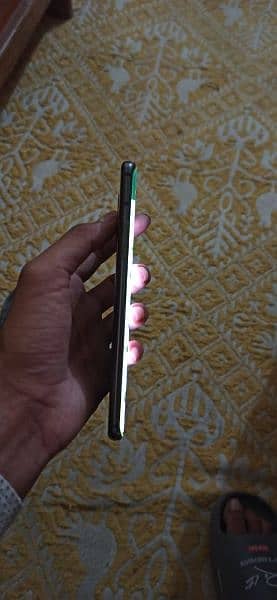 selling my phone one plus 7 pro 12gb.  256 full lush condition 10/10// 0