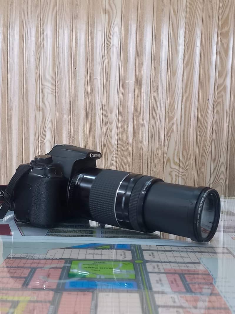 DSLR Camera 10 by 10 Condition 1