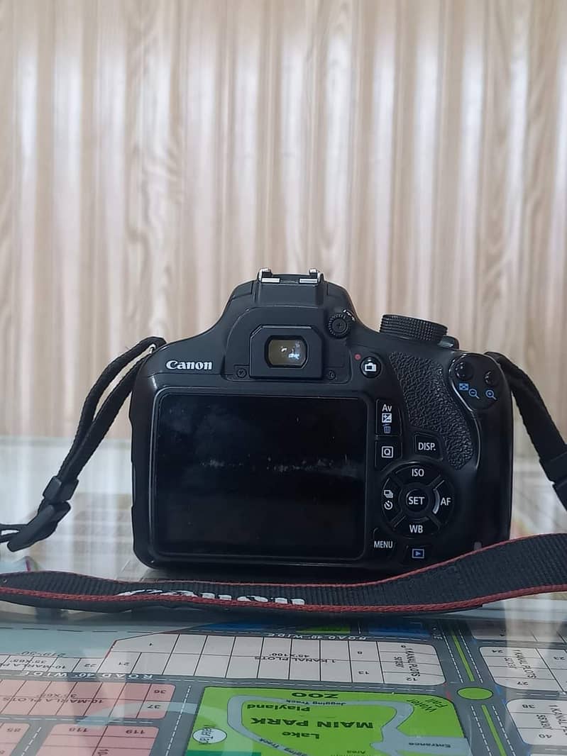 DSLR Camera 10 by 10 Condition 5