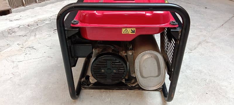 Honda Generator Only 10 Hours used 4