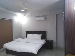 Fully Furnished apartment for short rent in Lahore 0