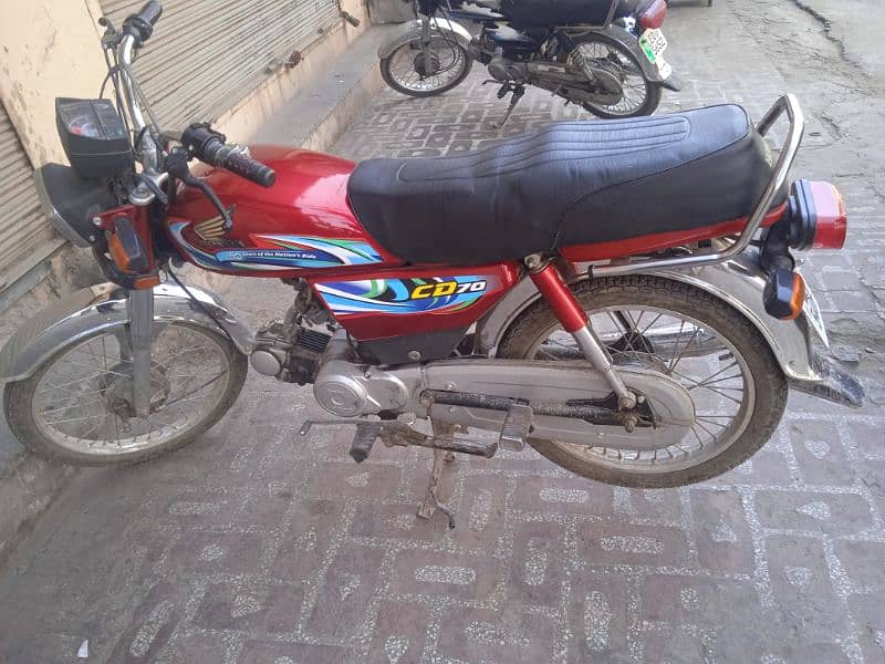 Motorbike is perfect condition 3