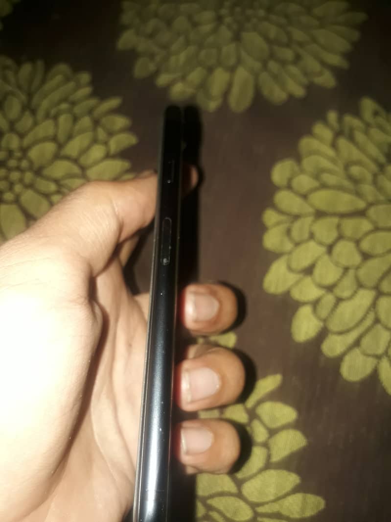 Iphone 7 black mat 128 gb 2