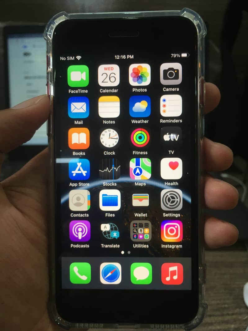 iPhone SE 2022(Sim Locked) 9