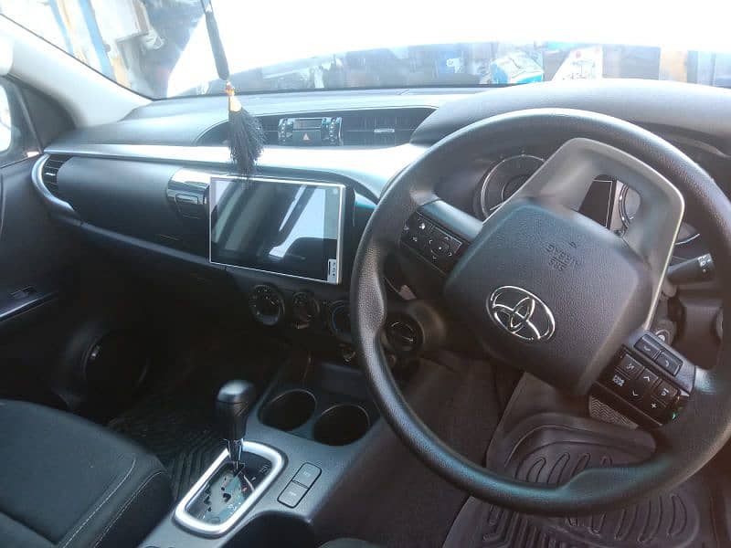Toyota Revo G 2023 1