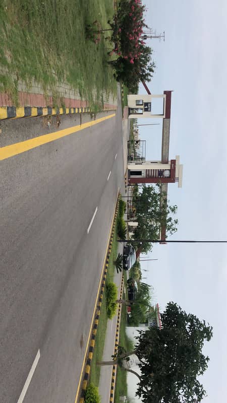 10 Marla Residential Plot. Available For Sale in Wapda Town Islamabad. 24