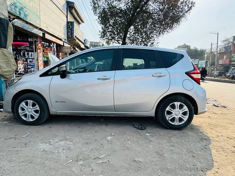 Nissan Note 1