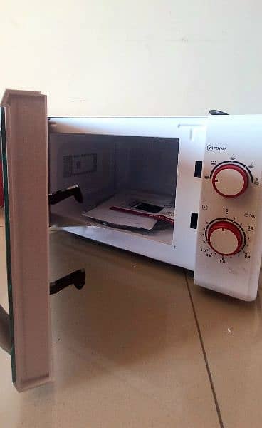WESTPOINT Microwave oven WF-822M 3