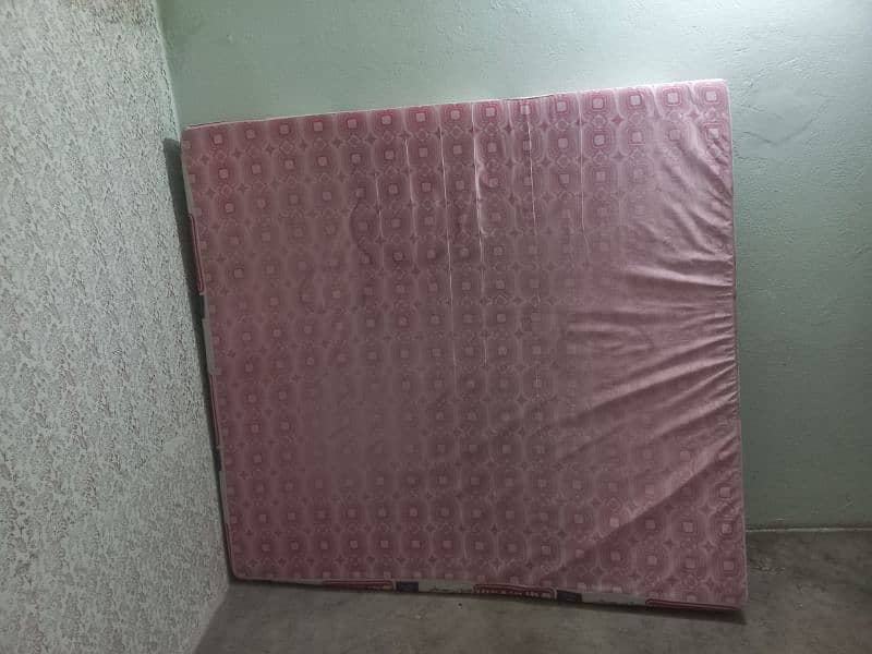 King size mattress 6 inches(Dourafoam) 2