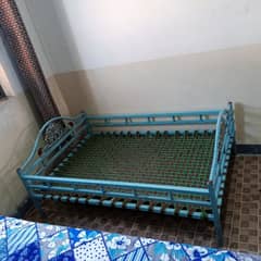 kids Bed with safety grills