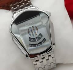 MEN' Classic Watch. im Available all time message Me