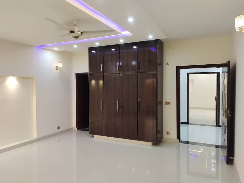 2 Kanal Brand New House Upper Portion Available For Rent ,Semi Commercial 5