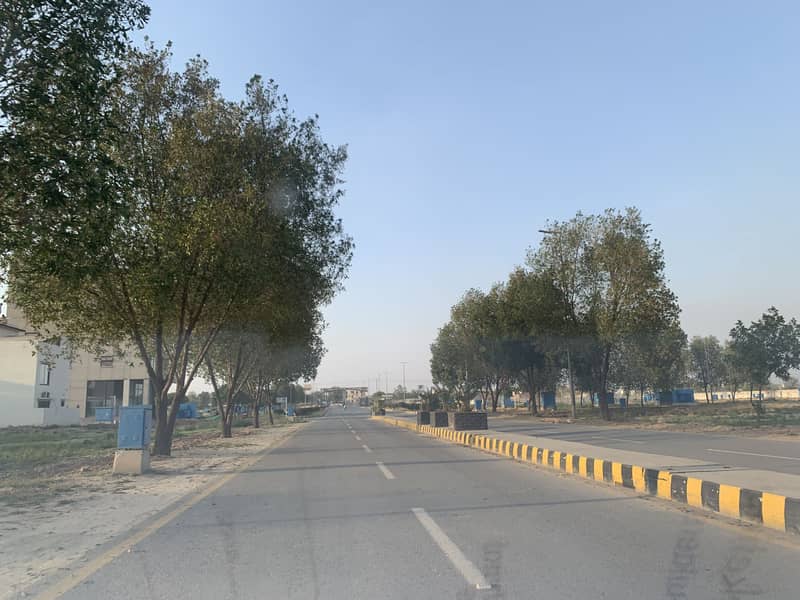 2 KANAL MAIN BOULEVARD PLOT IN BLOCK H IS AVAILABLE FOR SALE 4