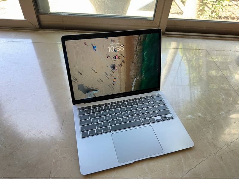 Apple MacBook Air (13-inch)(2020) 7