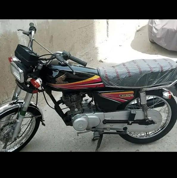 HONDA CG 125 KARACHI NUM 2