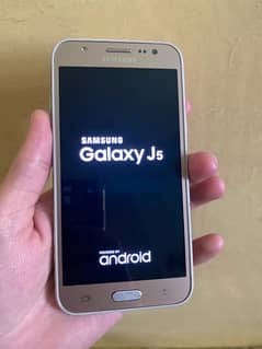 Beautiful Samsung Galaxy J5 set for sale 0
