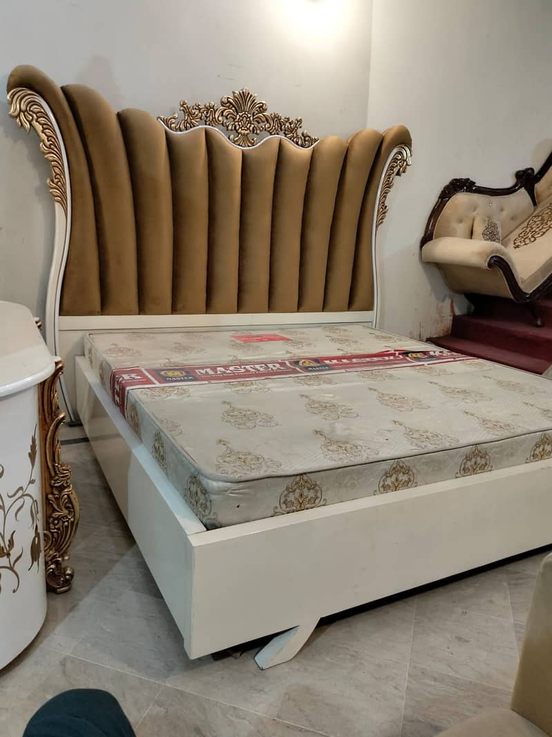 high gloss bed set/side tables/bed dressing/showcase/wardrobe/almari 4