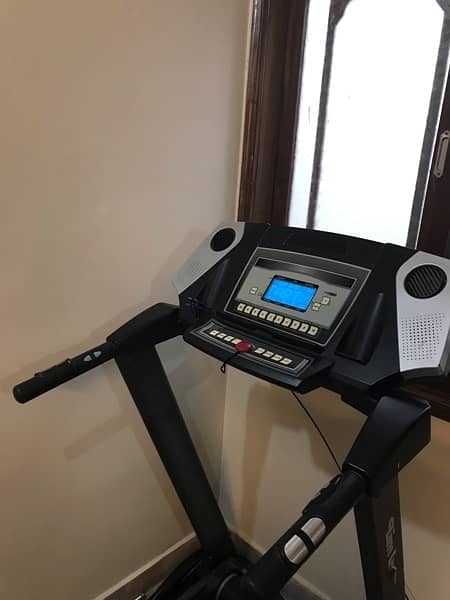 American Fitness Treadmill 1
