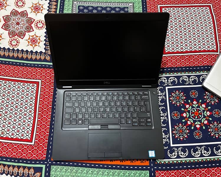 Dell 5490 8th i5 8/256 nvme 14 inch FHD display 0