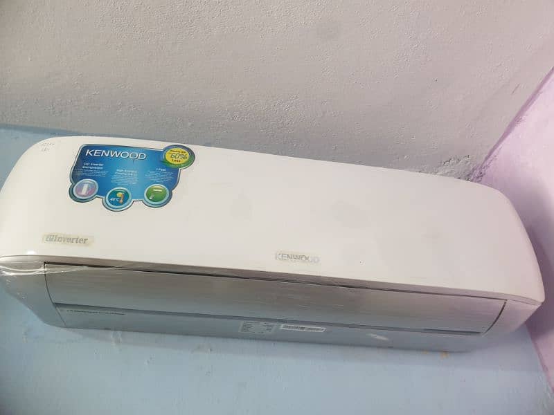 D. C INVERTER 1.5 TON AVAILABLE FOR SALE ON BEST LIKE NEW CONDITION 3