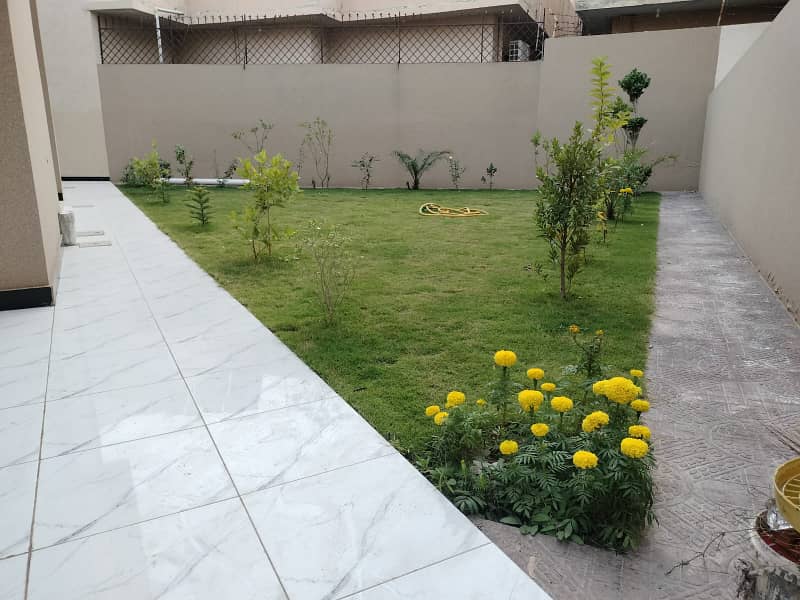 1 Kanal House For Sale 5Bedroom Brand New Luxry House With Lawn Rda Map Approved Gulshan-E-Abad 8