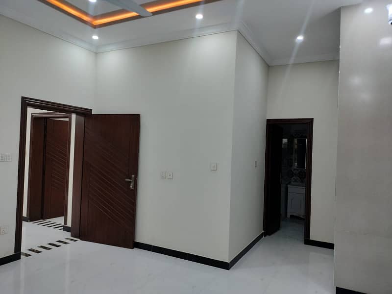 1 Kanal House For Sale 5Bedroom Brand New Luxry House With Lawn Rda Map Approved Gulshan-E-Abad 21