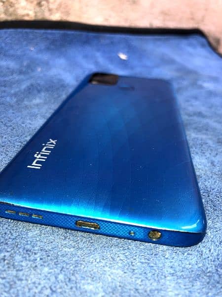 Infinix hot 10s with box and accessories 11